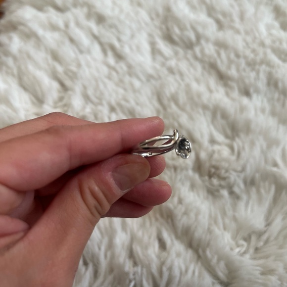 Sterling silver diamond lotus ring size 6 - Picture 5 of 8